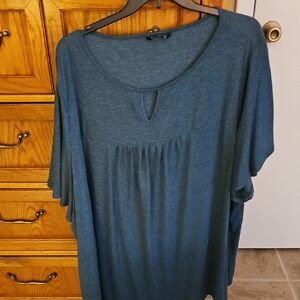 BloomChic Blue Pleated Short Sleeve Blouse